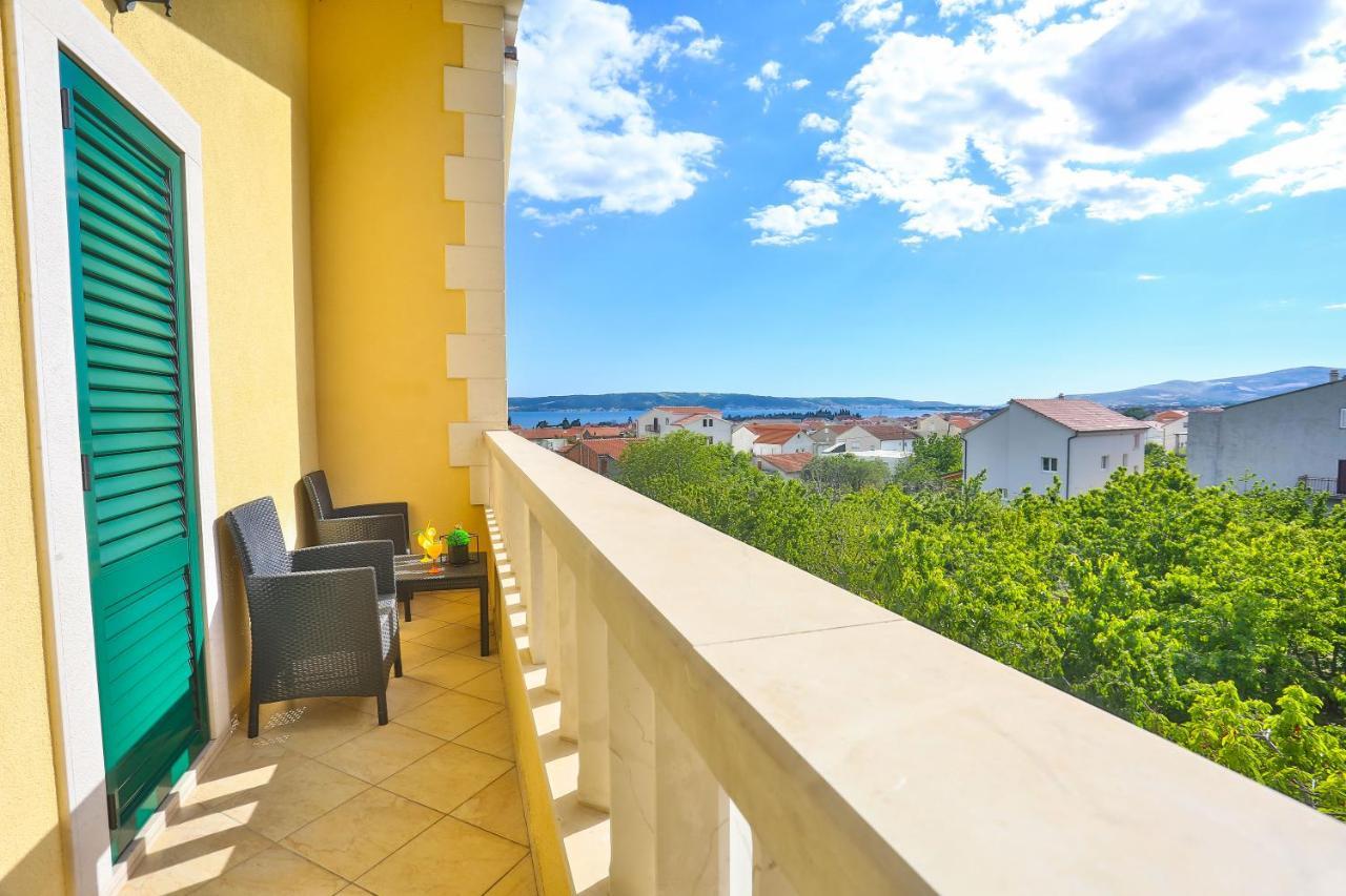 Apartments Maris Kastela Exterior photo